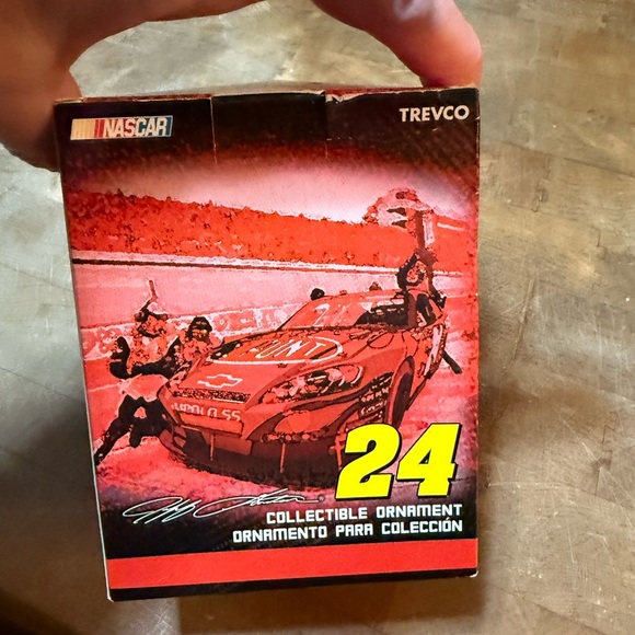 2008 Jeff Gordon #24 Race Car NASCAR Christmas Ornament New in Box - Picture 8 of 11